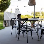 Gyra Villa *