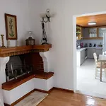 Villa Gyra *