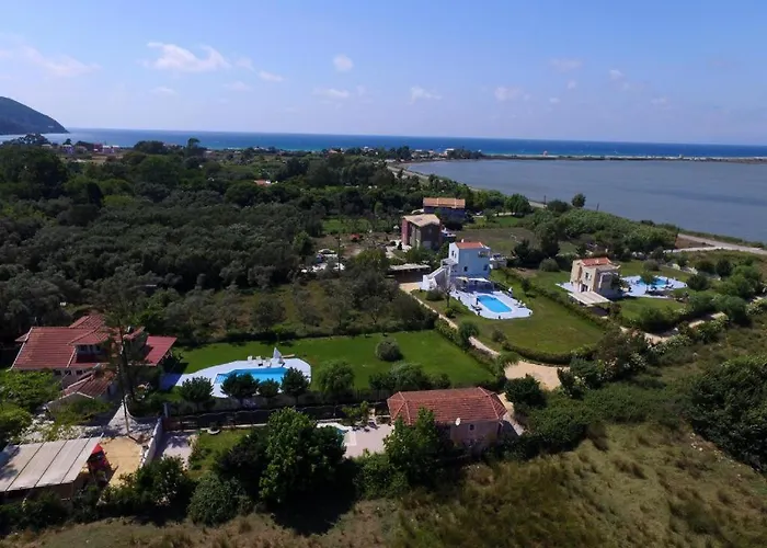 Gyra Villas Βίλα