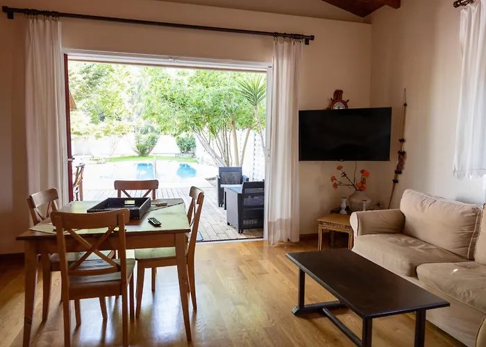 Βίλα Gyra Villas *