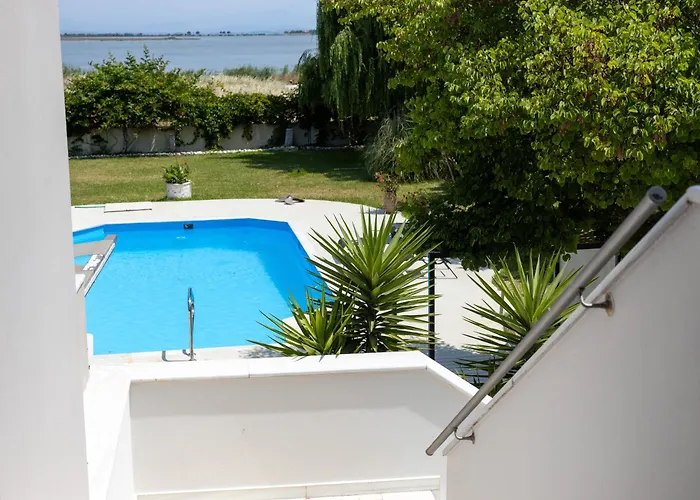 Βίλα Gyra Villas