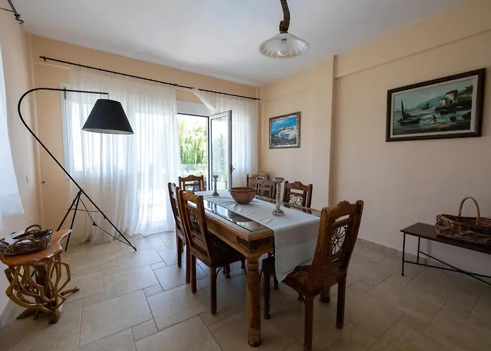 Βίλα Gyra Villas *